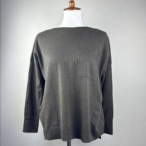 The White Label-Women’s Sage Green Sweater
